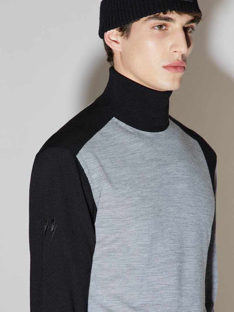 Asymmetric Colourblock Roll-Neck Sweater 