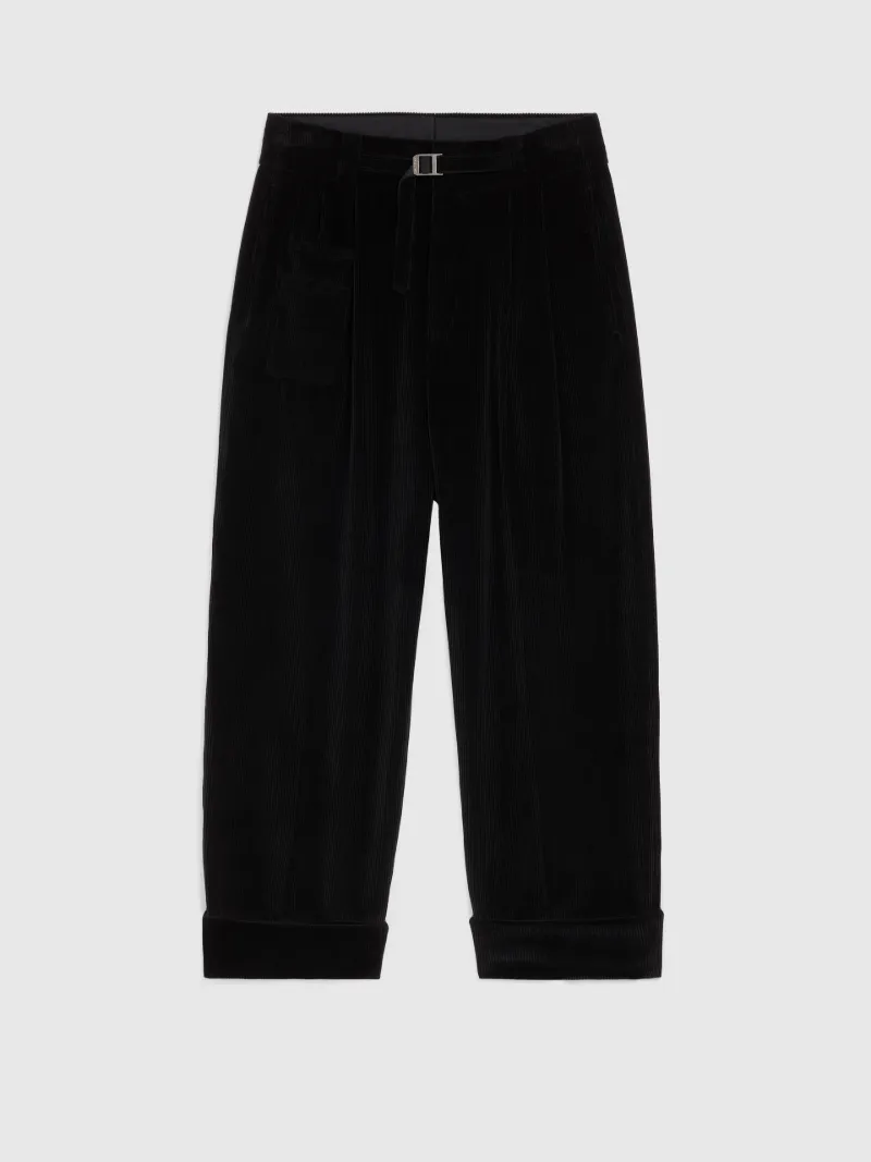 black high waisted pleated pants