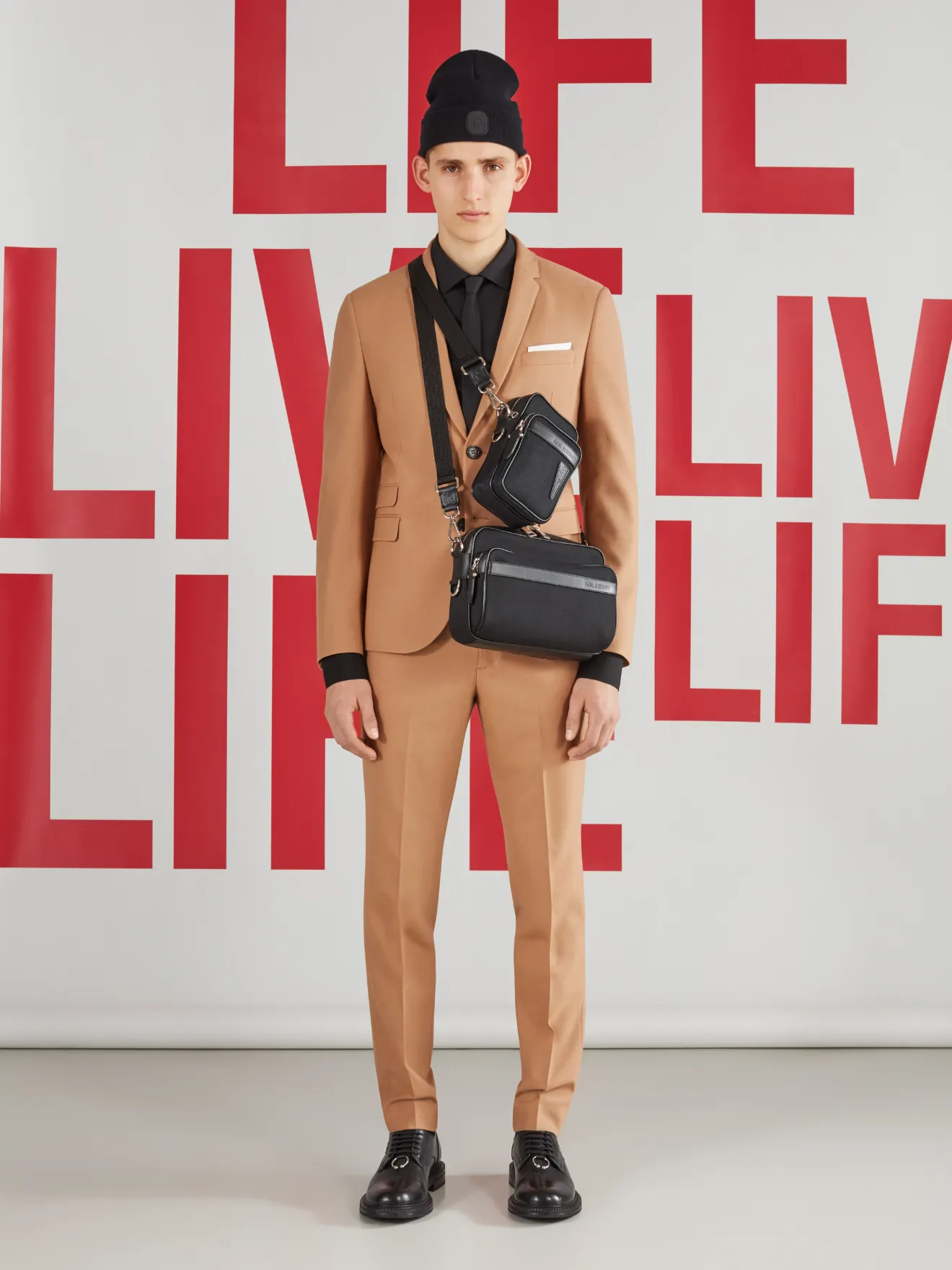 Minimalist Fine Bi-stretch Gabardine Slim Suit | NeilBarrett.com