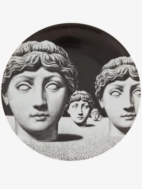 Fornasetti tallerken med bust-tryk