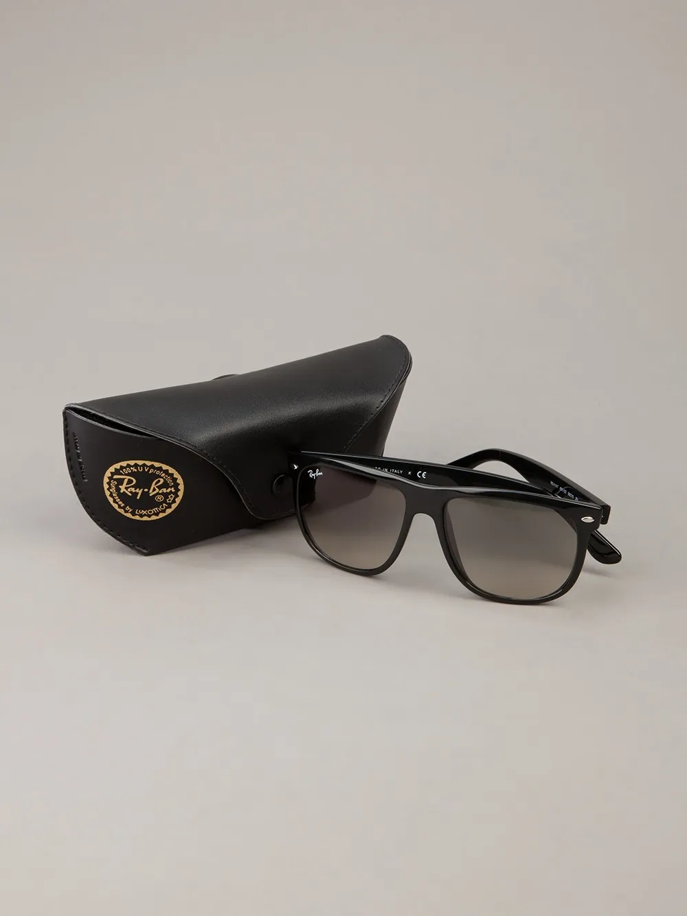фото Ray-ban затемнённые солнцезащитные очки