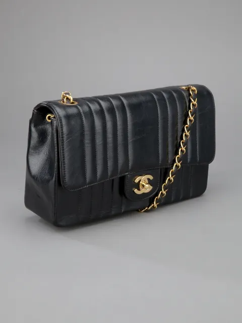 classic chanel chain bag