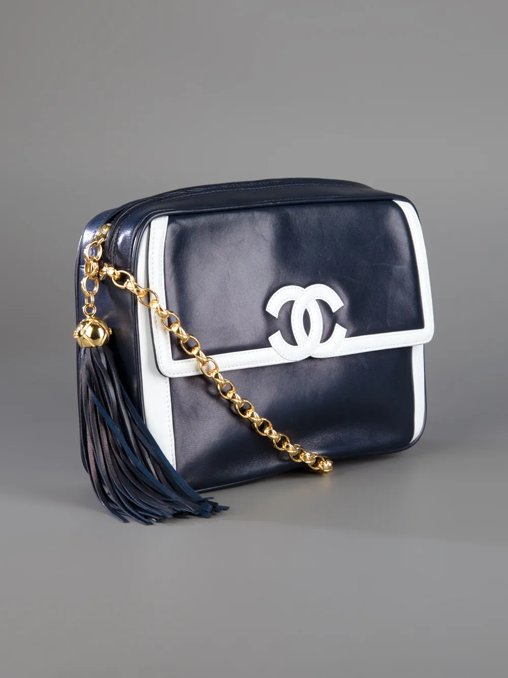 classic chanel chain bag