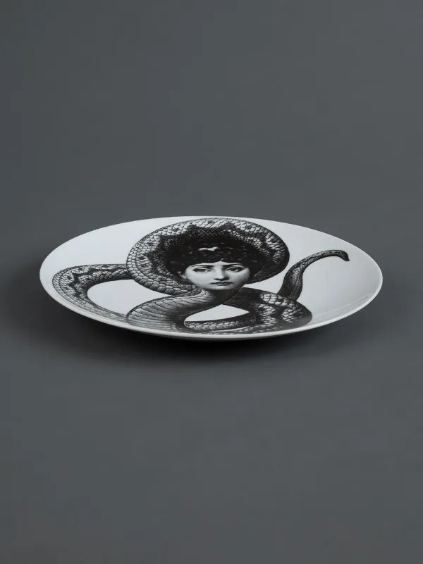 Fornasetti スネークフェイス プレート | ホワイト | FARFETCH JP