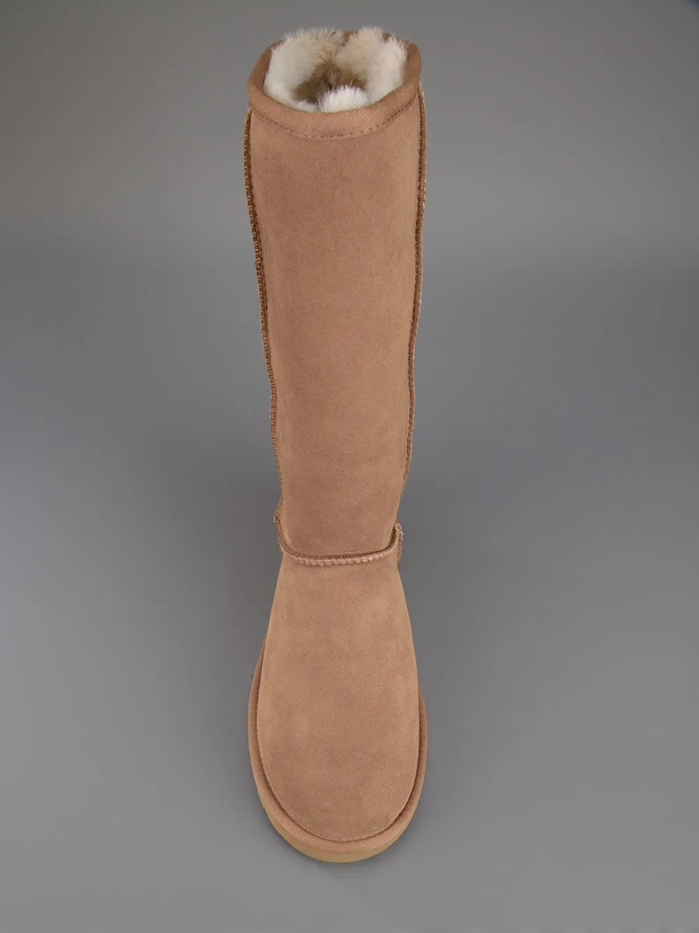 Ugg Shearling Boot In Neutral