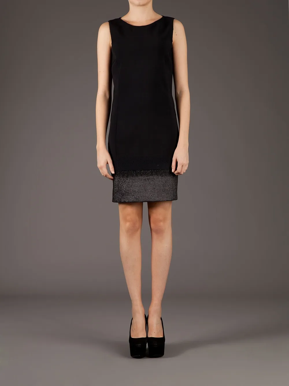 Twisty Parallel Universe textured hem shift dress - Zwart