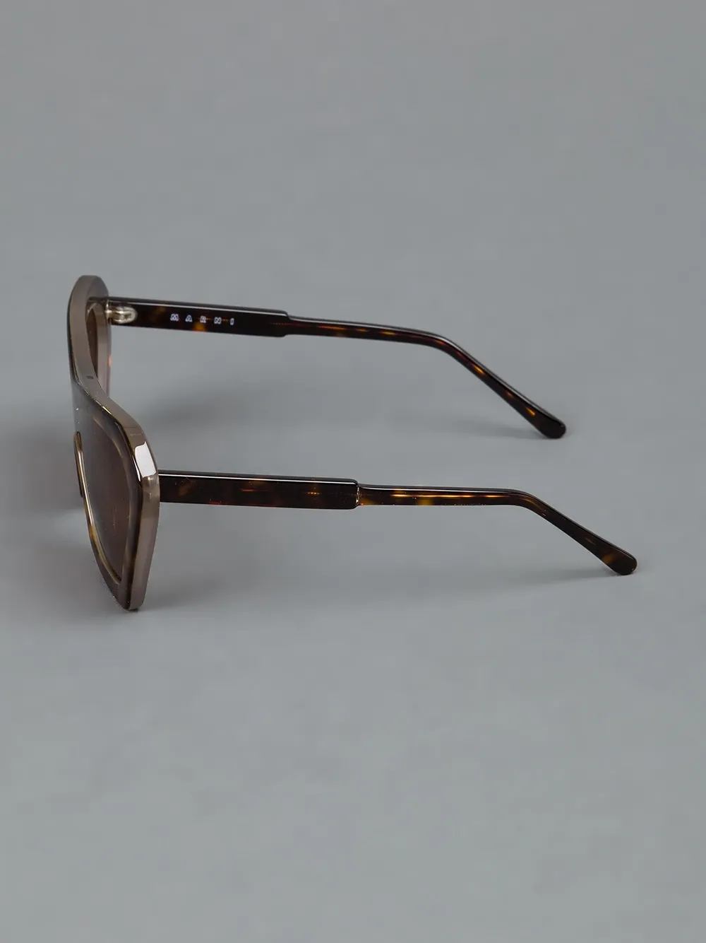 Marni Eyewear angled frame sunglasses Bruin