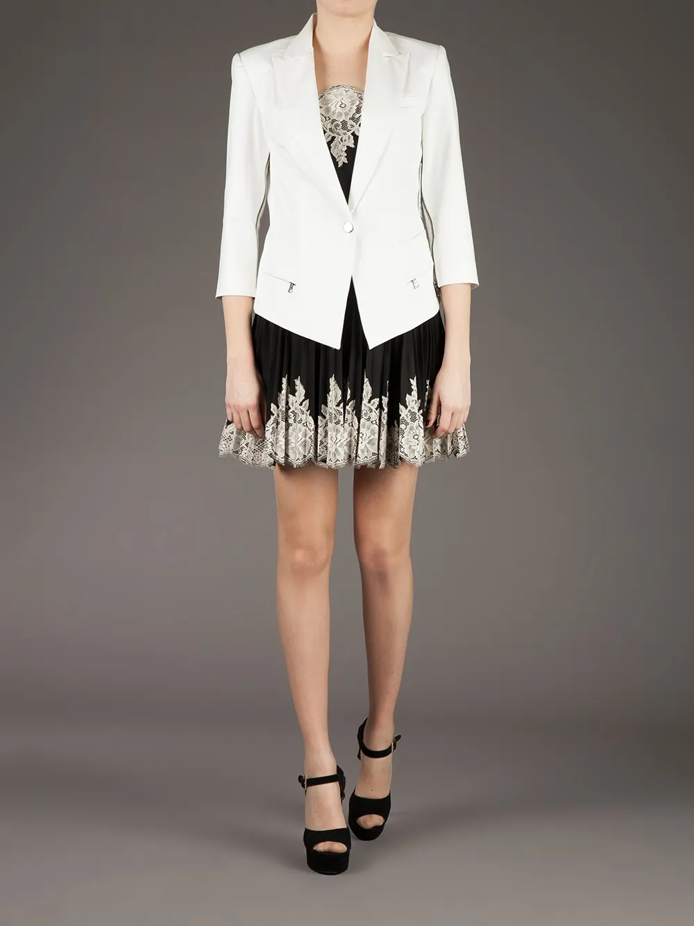 Robert Rodriguez Studio Curved Hem Blazer In White