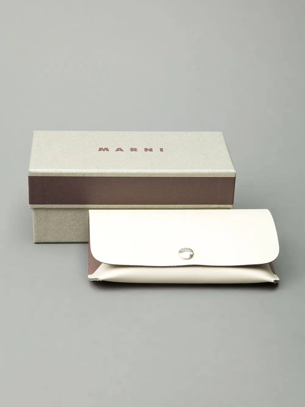 Marni Eyewear chunky moulded sunglasses Bruin