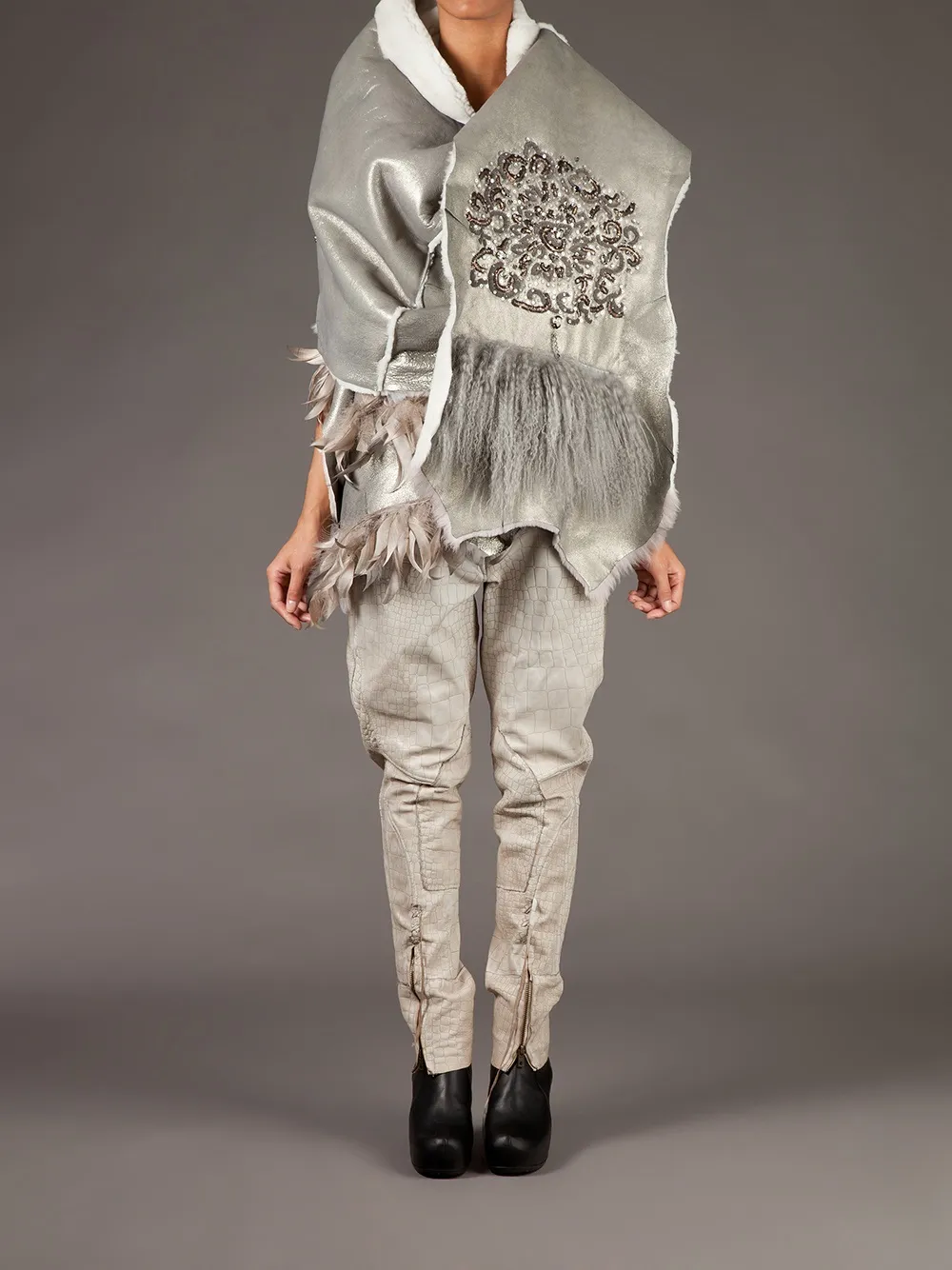  Le Cuir Perdu Cardigan Aus Schafsfell   Grau 
