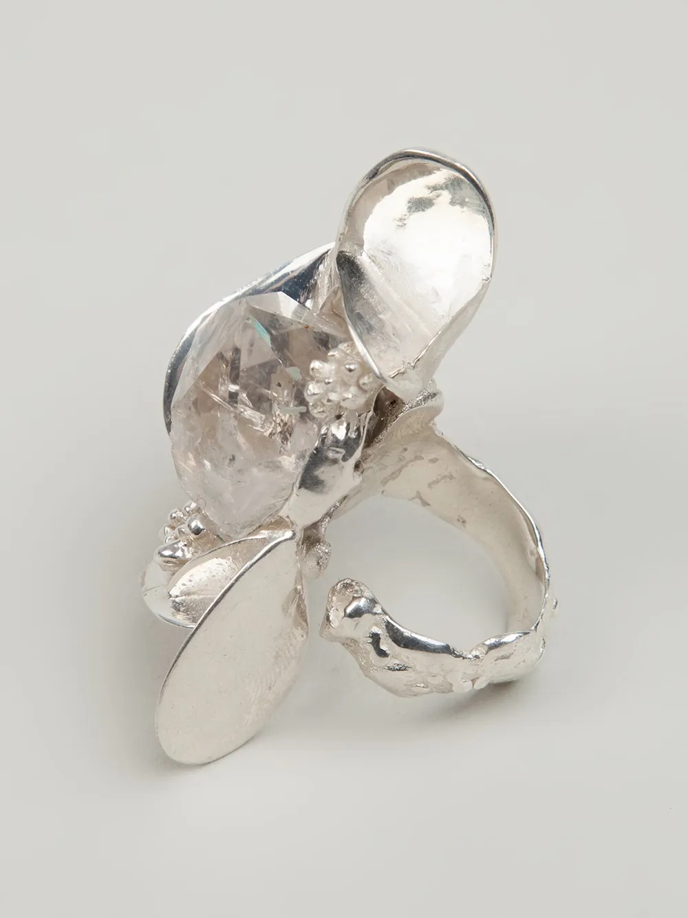 Yukié Deuxpoints chunky floral ring - Metallic