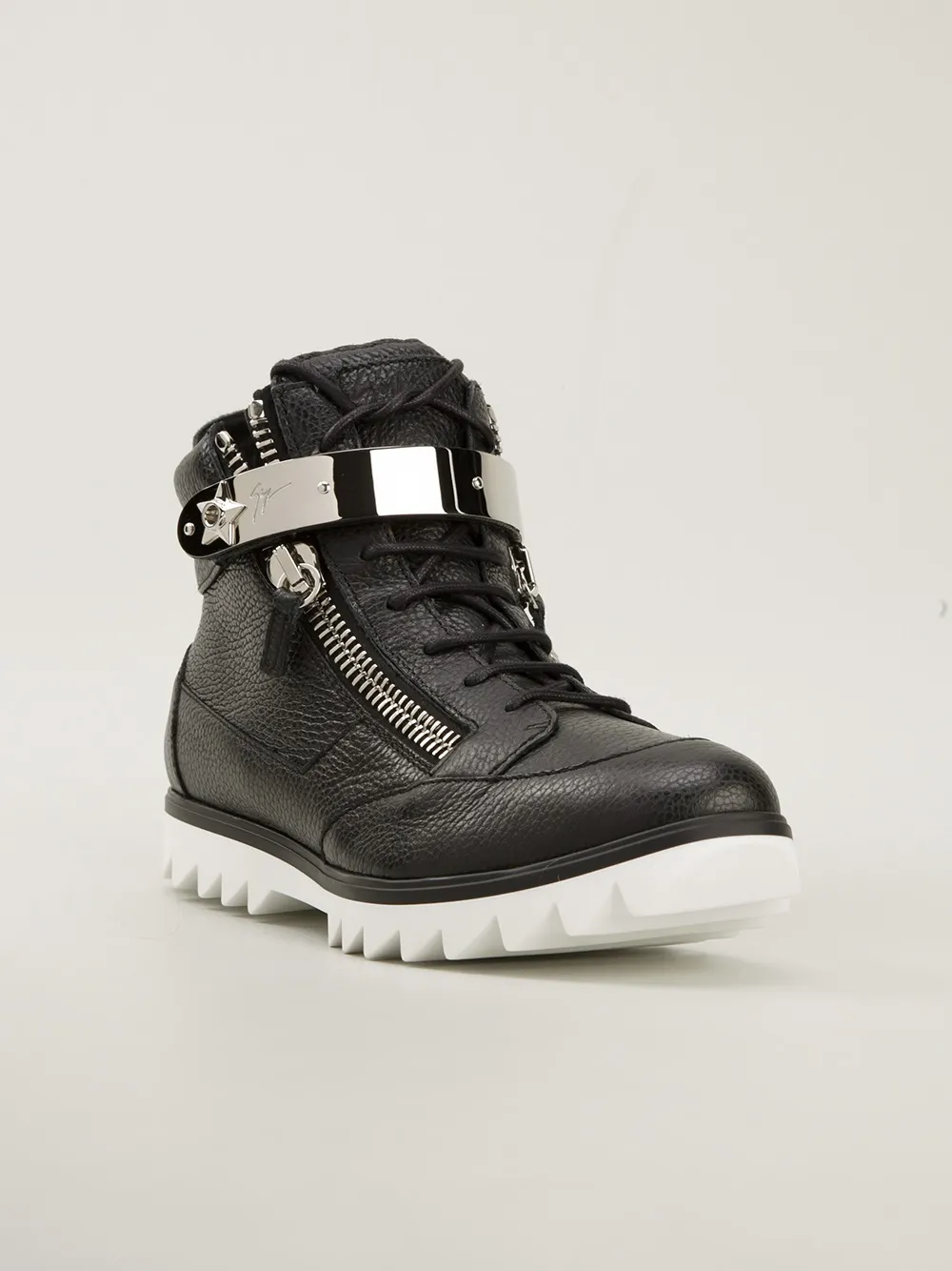 Giuseppe Zanotti zip detailed biker boots Zwart