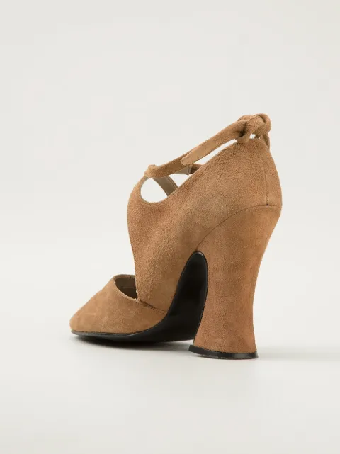 ankle tie pump