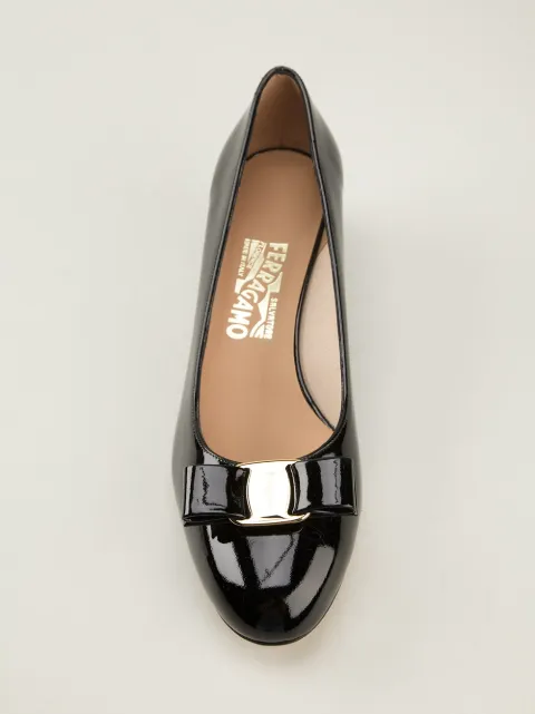 salvatore ferragamo vara dots