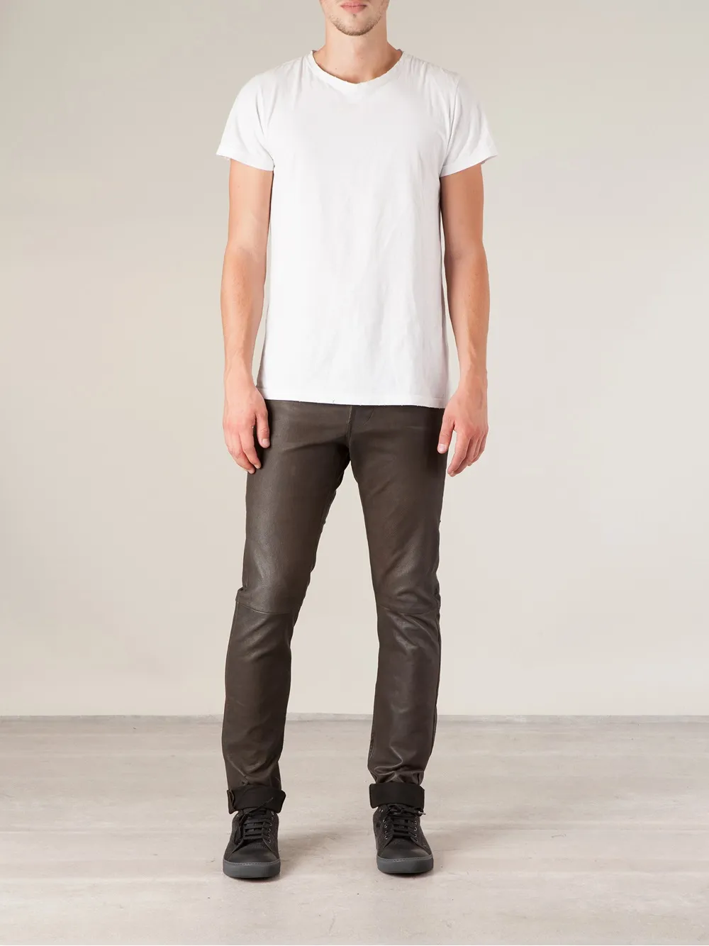 Kohzo straight leg trousers - Zwart