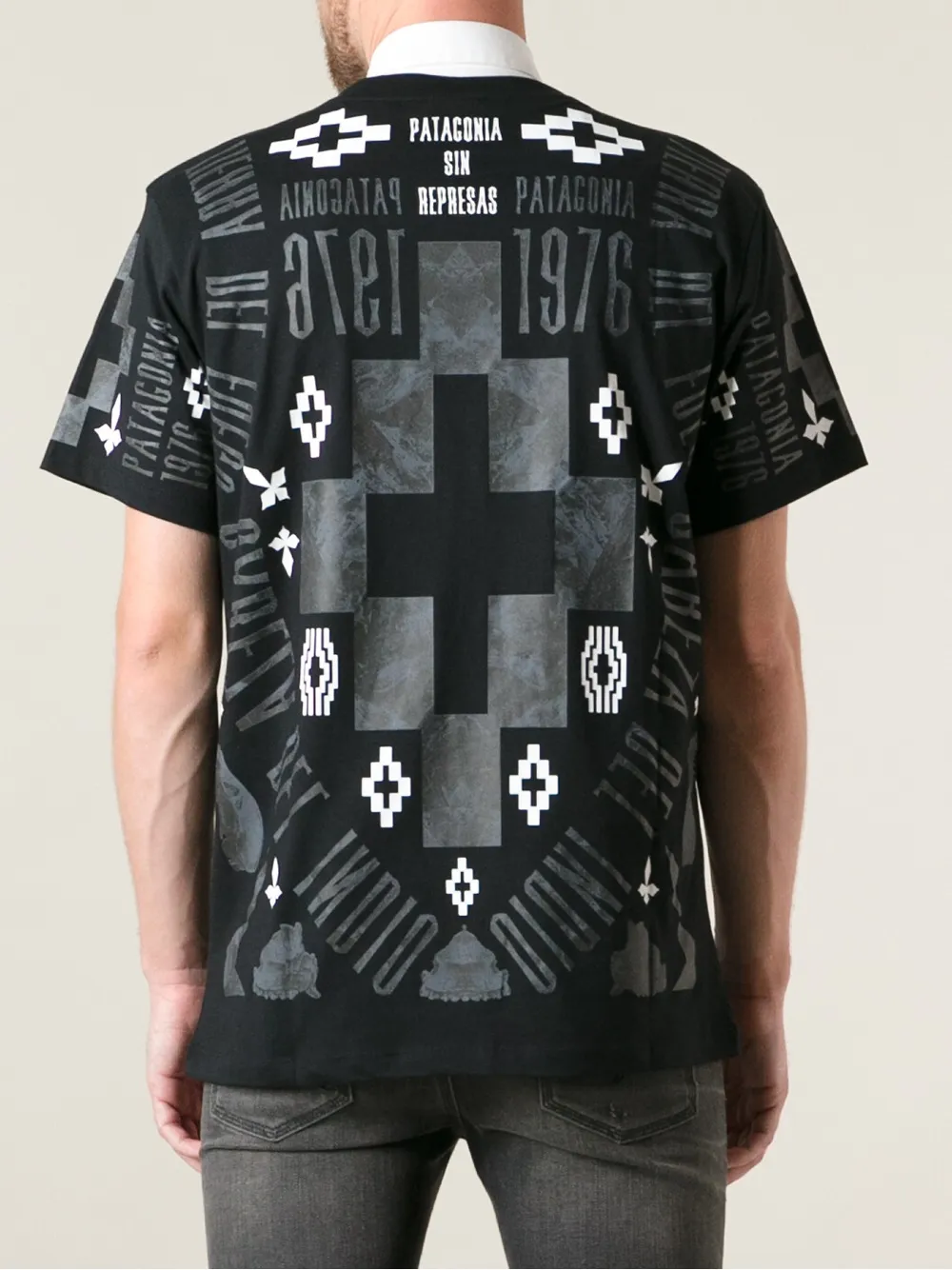 COUNTY OF MILAN 'Patagonia' printed T-shirt Zwart