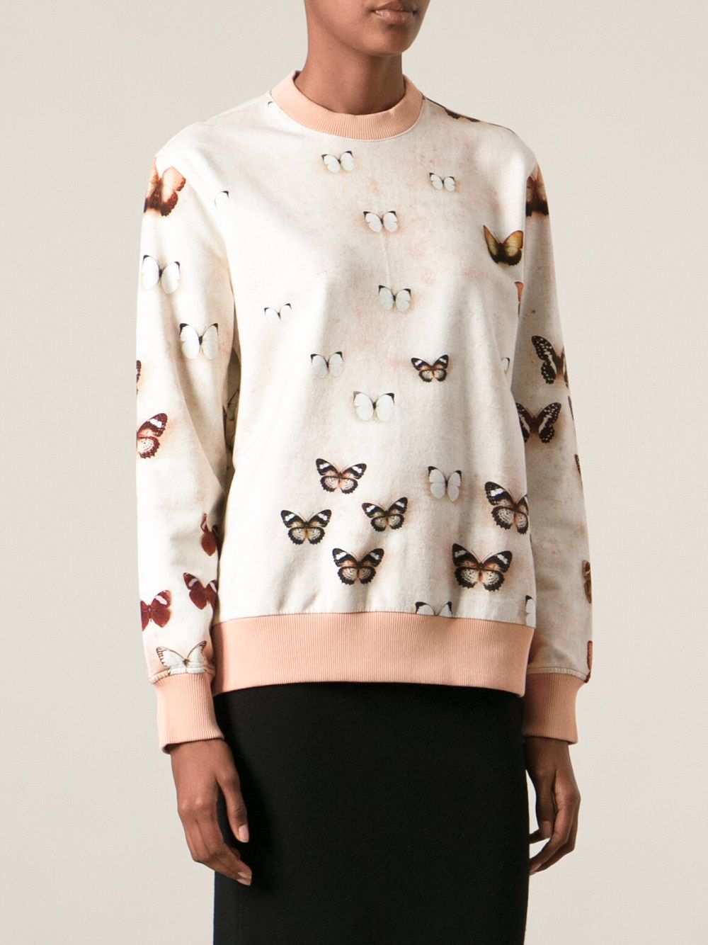 фото Givenchy свитер в принт с бабочками