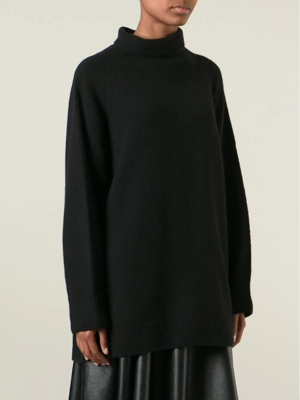 The Row 'Mandel' sweater Zwart