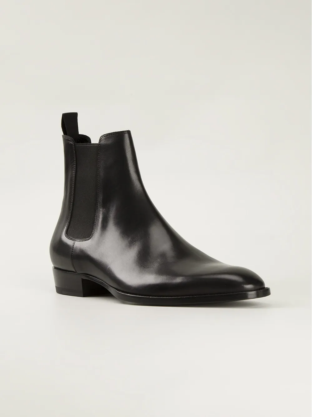 saint laurent men's wyatt chelsea boots