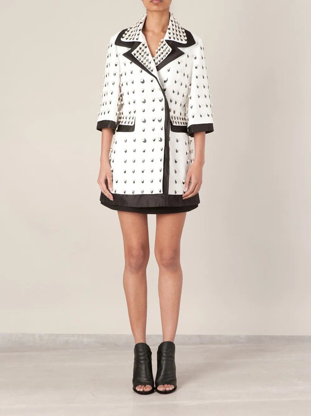 Anrealage Pearls Embellished Coat In White