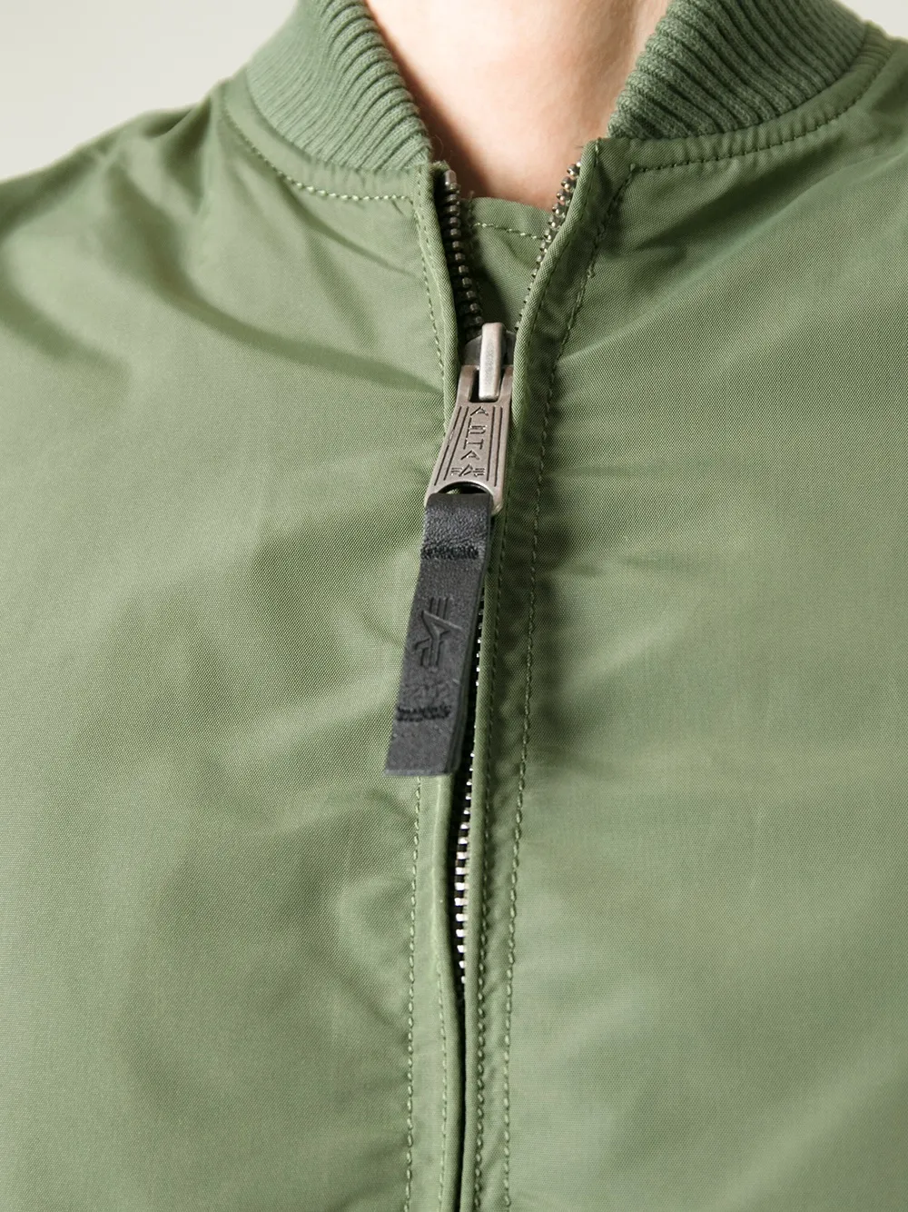 Alpha Industries bomber jacket Groen