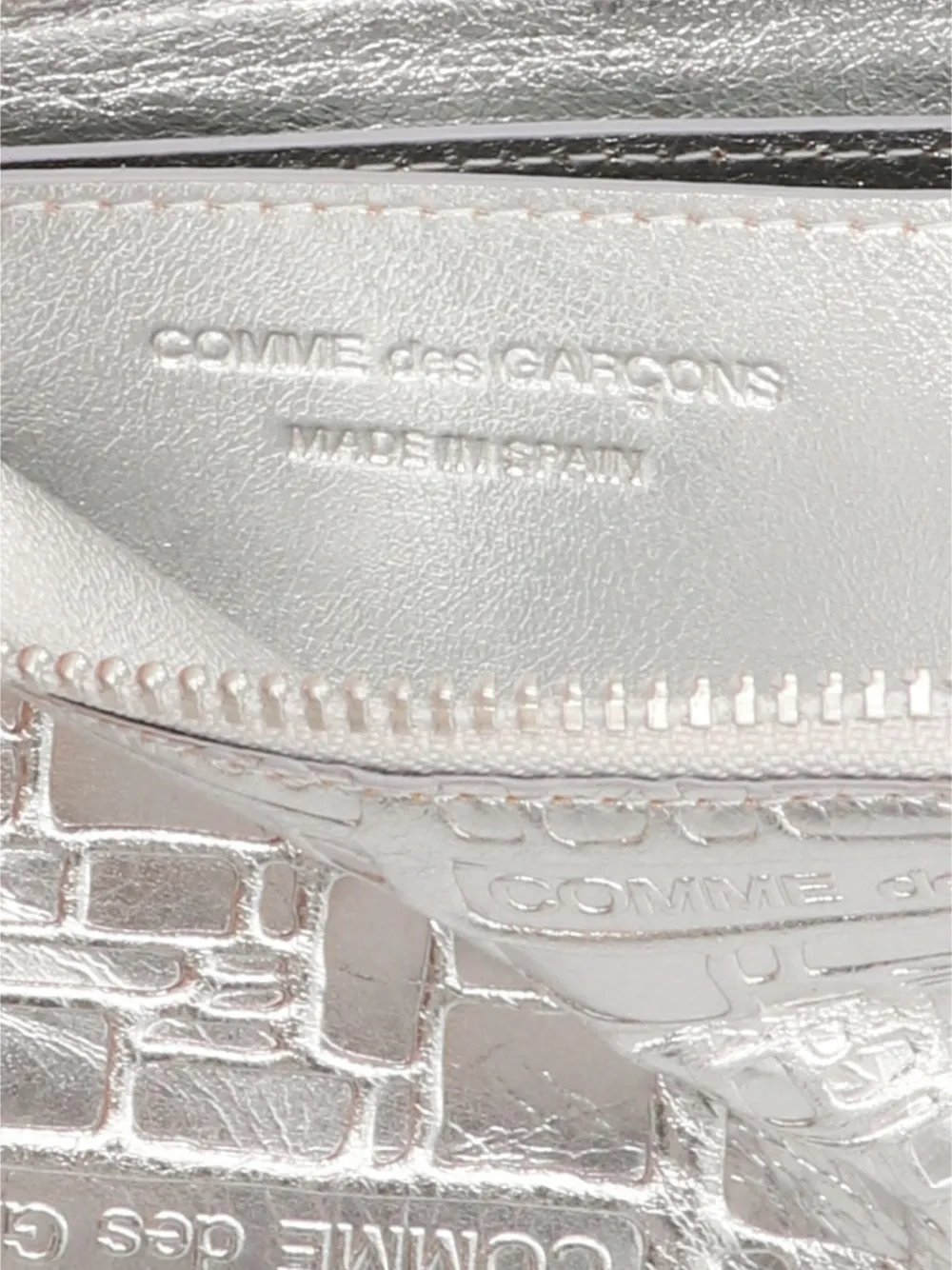 Comme Des Garçons Wallet 'Embossed Logo' wallet Metallic