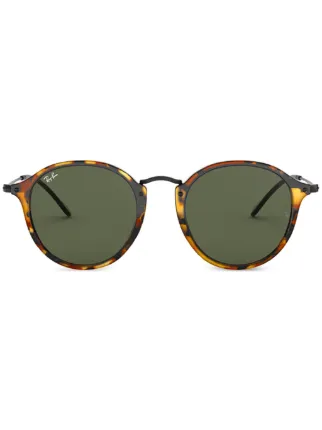 Ray-Ban