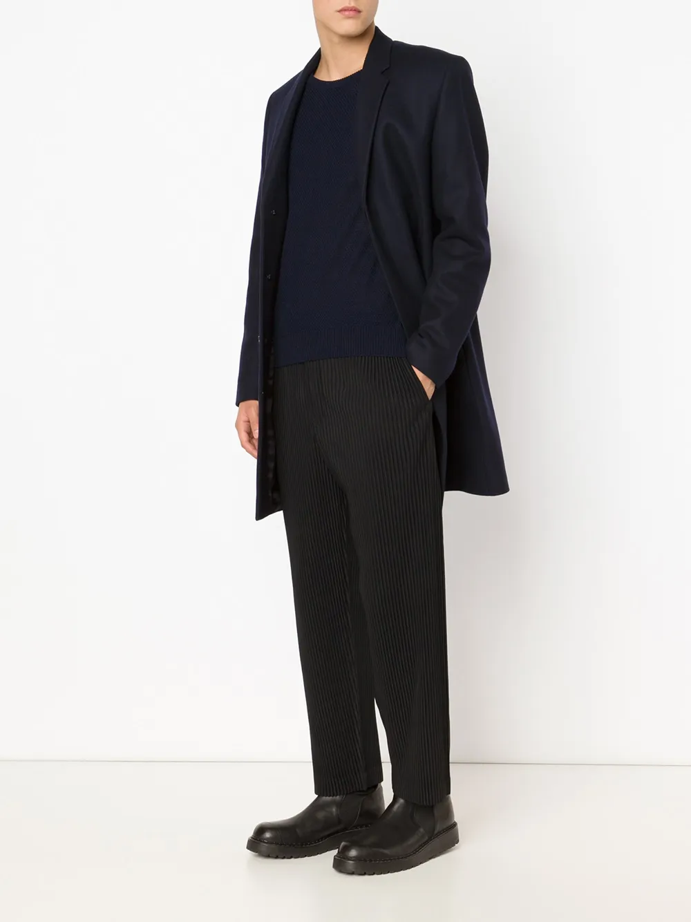 Homme Pliss&eacute; Issey Miyake pleated trousers - Zwart