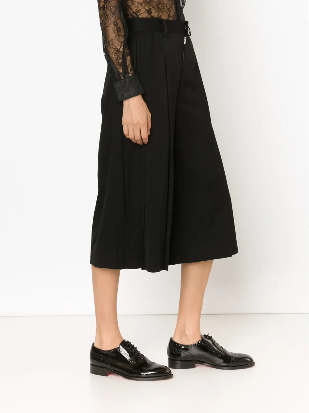 Noir Kei Ninomiya pleated culottes Zwart
