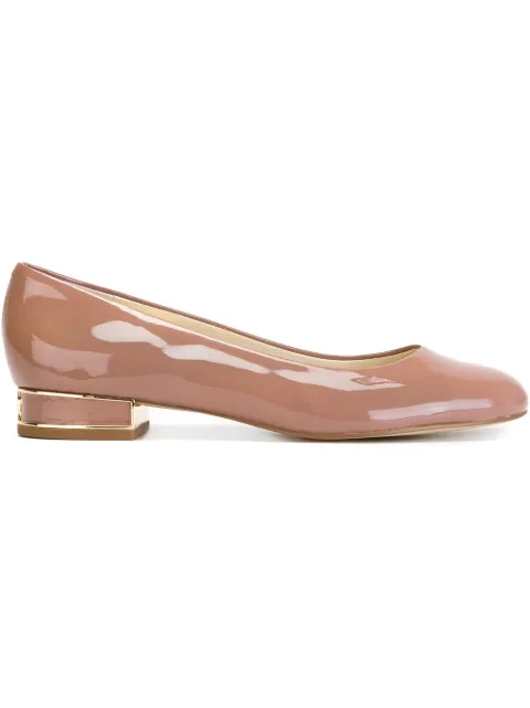 michael kors round toe pump