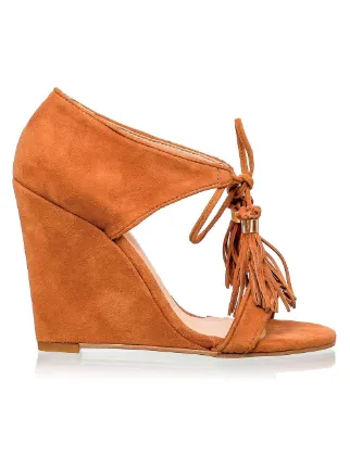 sandalia anabela fechada no calcanhar