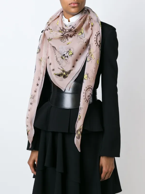 Alexander McQueen スカル柄 シルクスカーフ | ピンク | FARFETCH JP