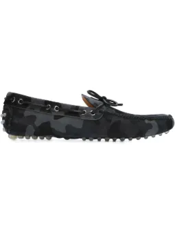 Mocassim de couro camuflado