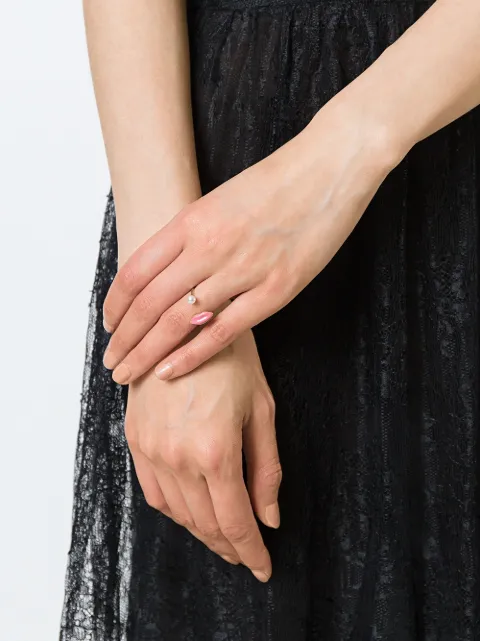 DELFINA DELETTREZ 'LIPS PIERCING' RING