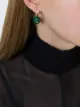 الصورة 2 من Delfina Delettrez قرط ياقوت الحافة حجرية