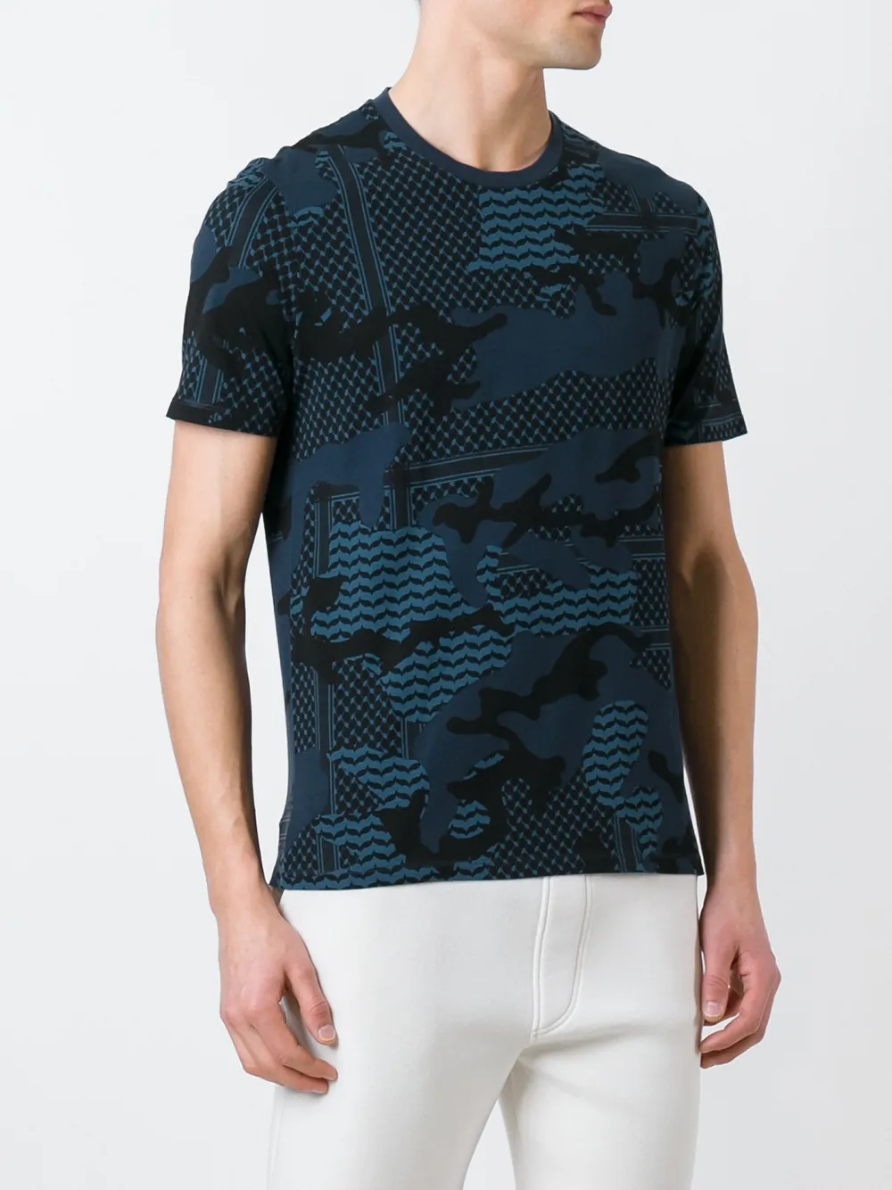 Neil Barrett T Shirt Mit Camouflagemuster   Blau 