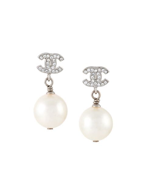 CHANEL Pre-Owned pearl drop earrings