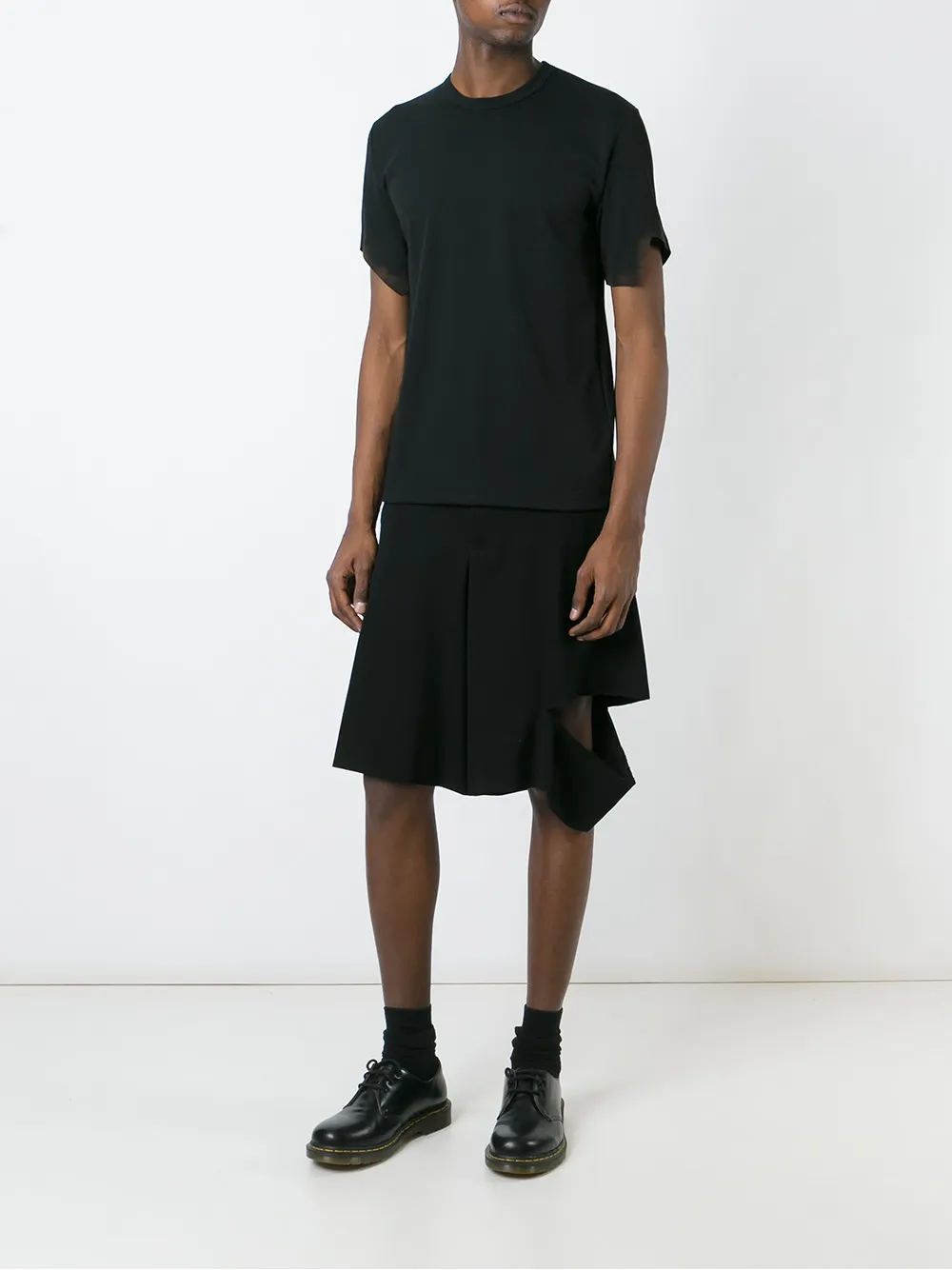 Comme des Garçons Homme Plus cut out detail oversized shorts Zwart