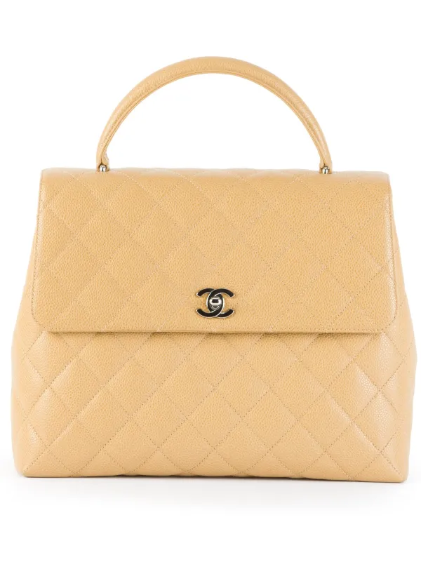 Chanel Pre-owned Quilted Trapeze Tote in Neutrals