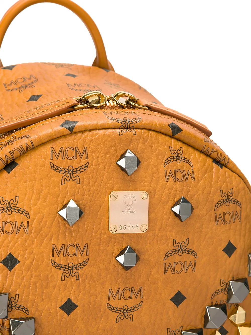 mcm 大号铆钉背包