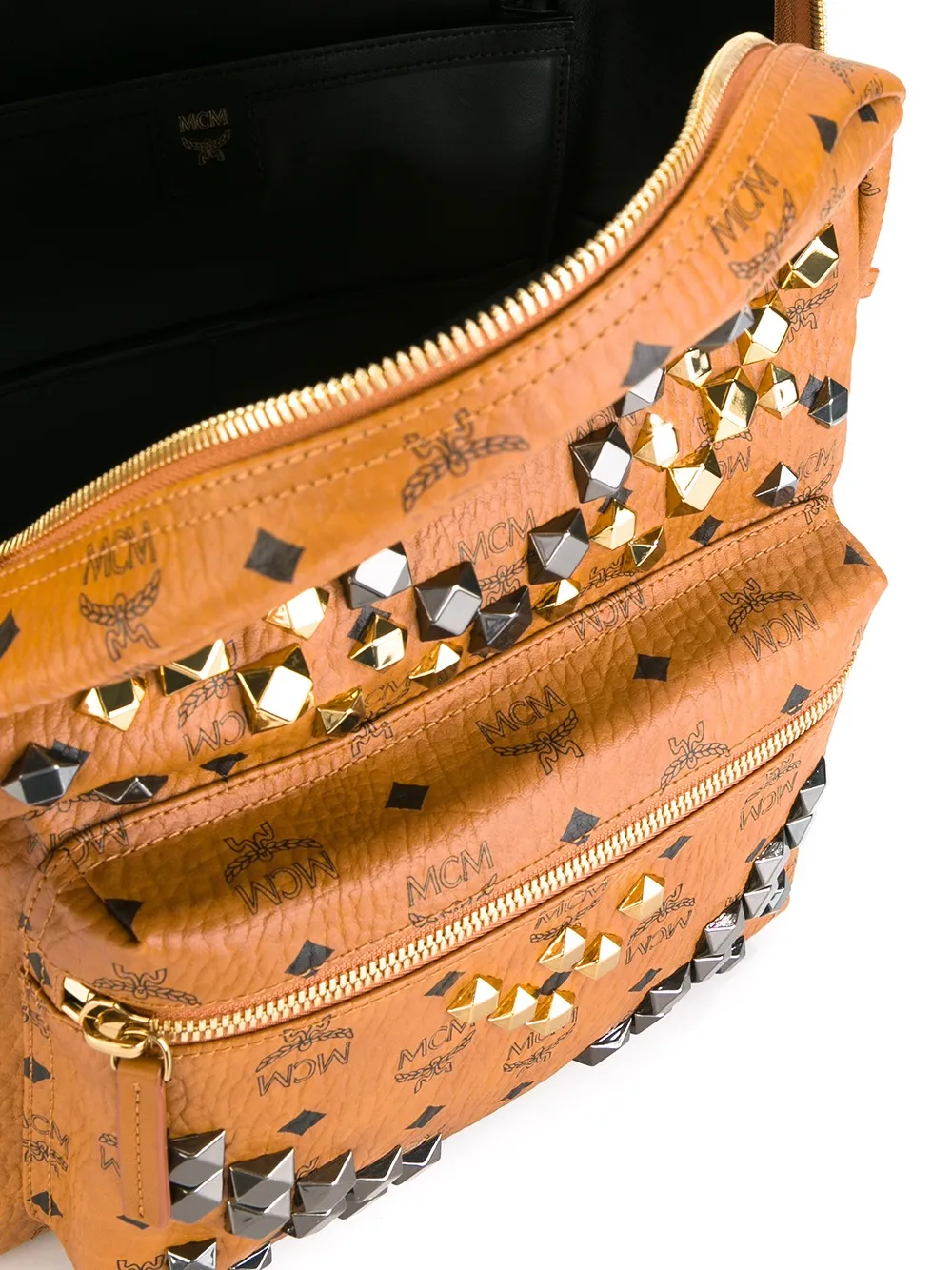 mcm 大号铆钉背包