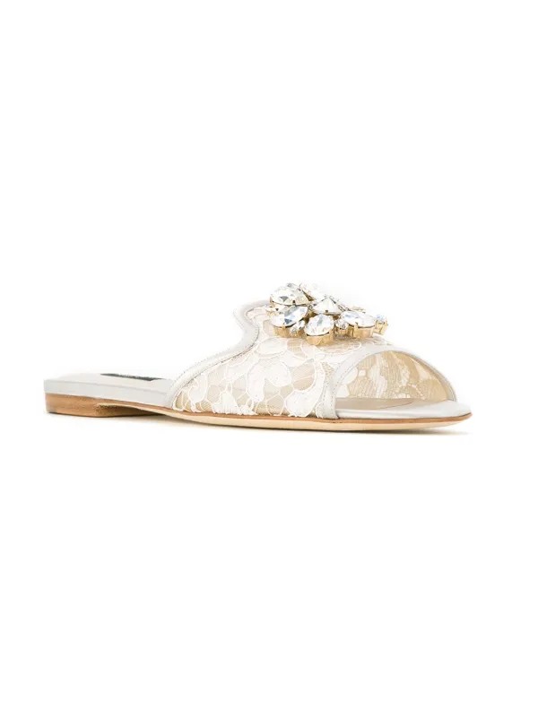 【関税＆送料込み】Dolce & Gabbana Rainbow Flat Lace Sandal Lace rainbow slides with brooch detailing in Grey for Women