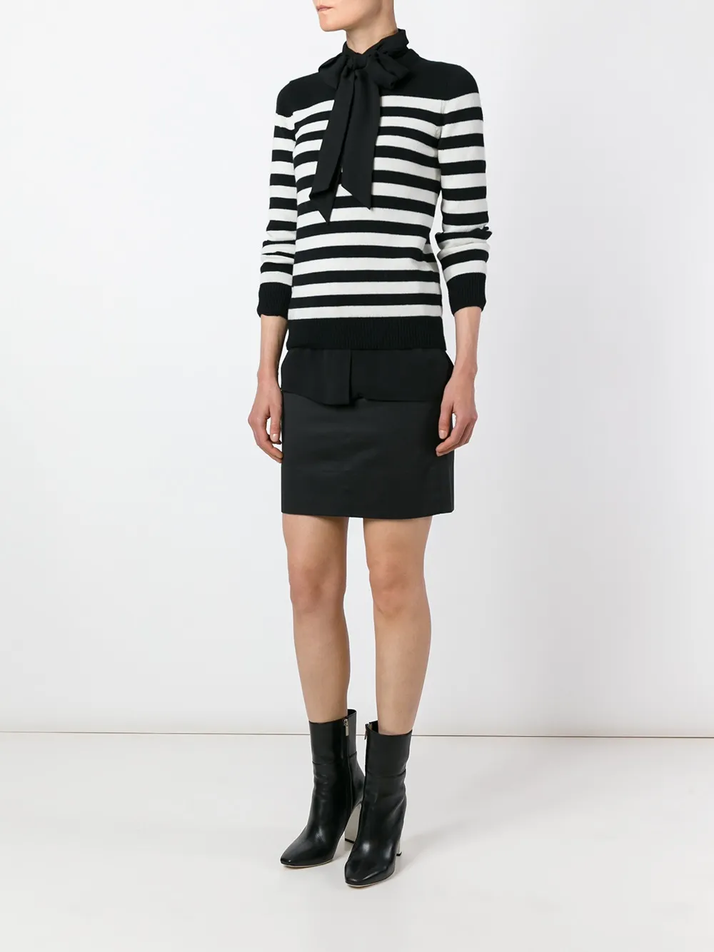 Image 2 of Yves Saint Laurent Pre-Owned straight short skirt