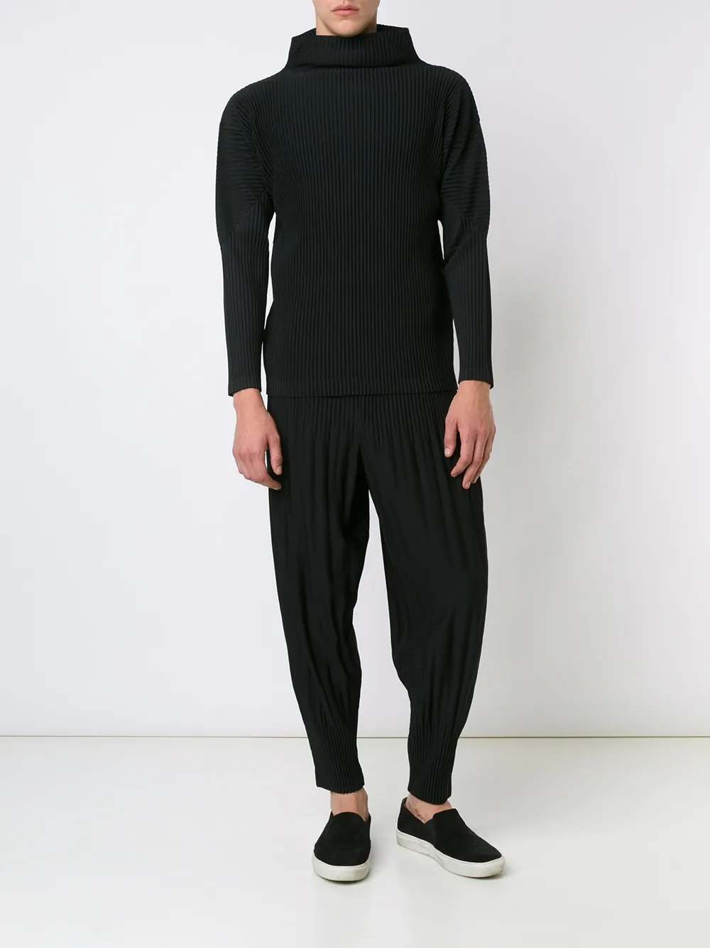 Homme Plissé Issey Miyake ribbed roll neck T-shirt - Zwart