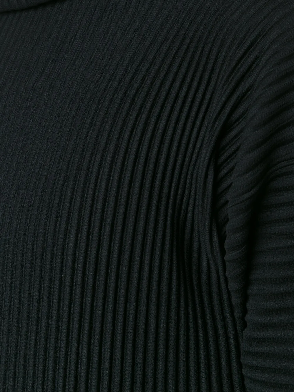 Homme Plissé Issey Miyake ribbed roll neck T-shirt Zwart