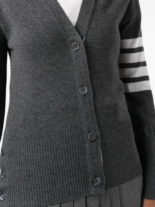 希少 THOM BROWNE グレー Vネックカーディガン カシミア THOM BROWNE グレー Vネックカーディガン カシミア