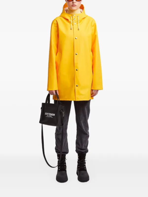 Stutterheim フード付きレインコート | イエロー | FARFETCH JP