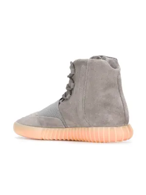 yeezy 750 farfetch