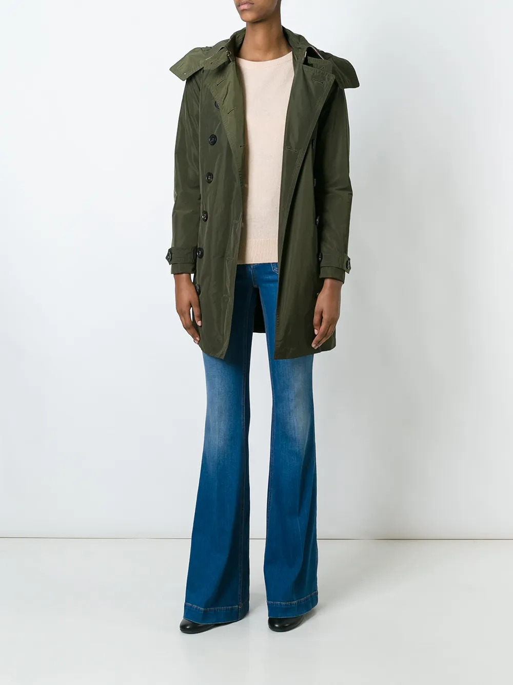 burberry 连帽双排扣雨衣