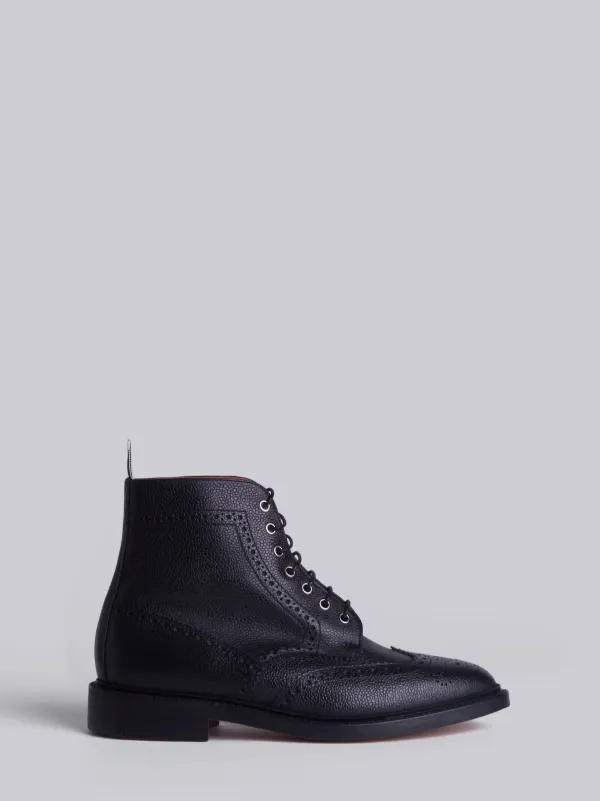 Wingtip Boot In Black Pebble Grain